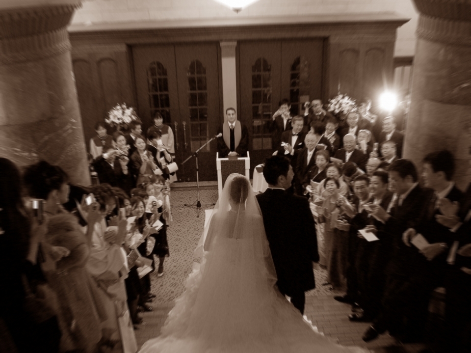 【バラエティ豊かな挙式会場】