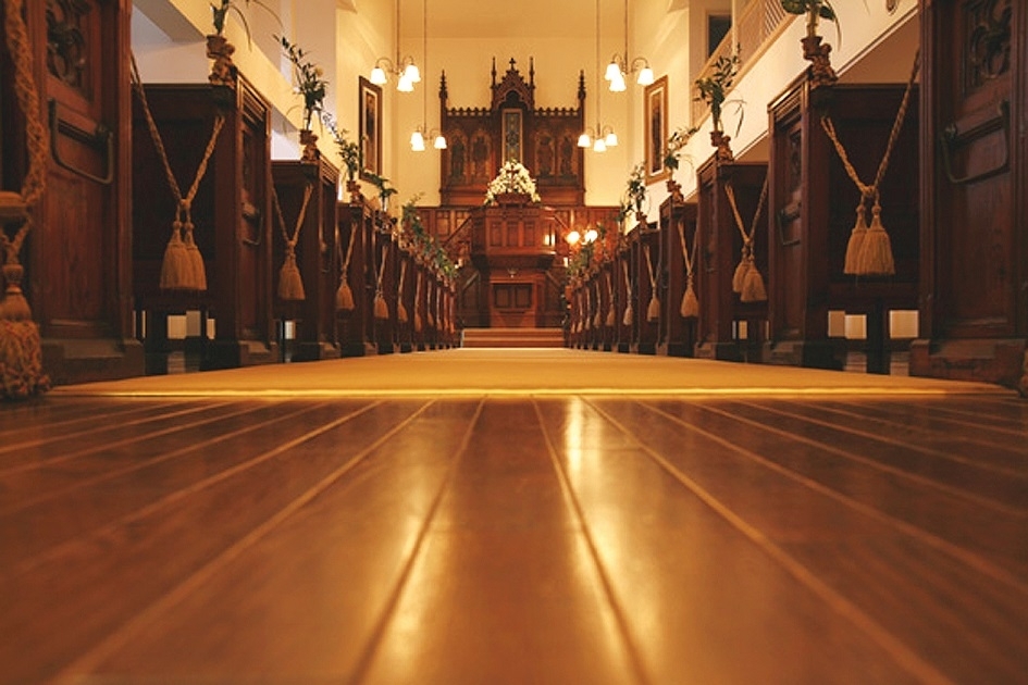 【バラエティ豊かな挙式会場】