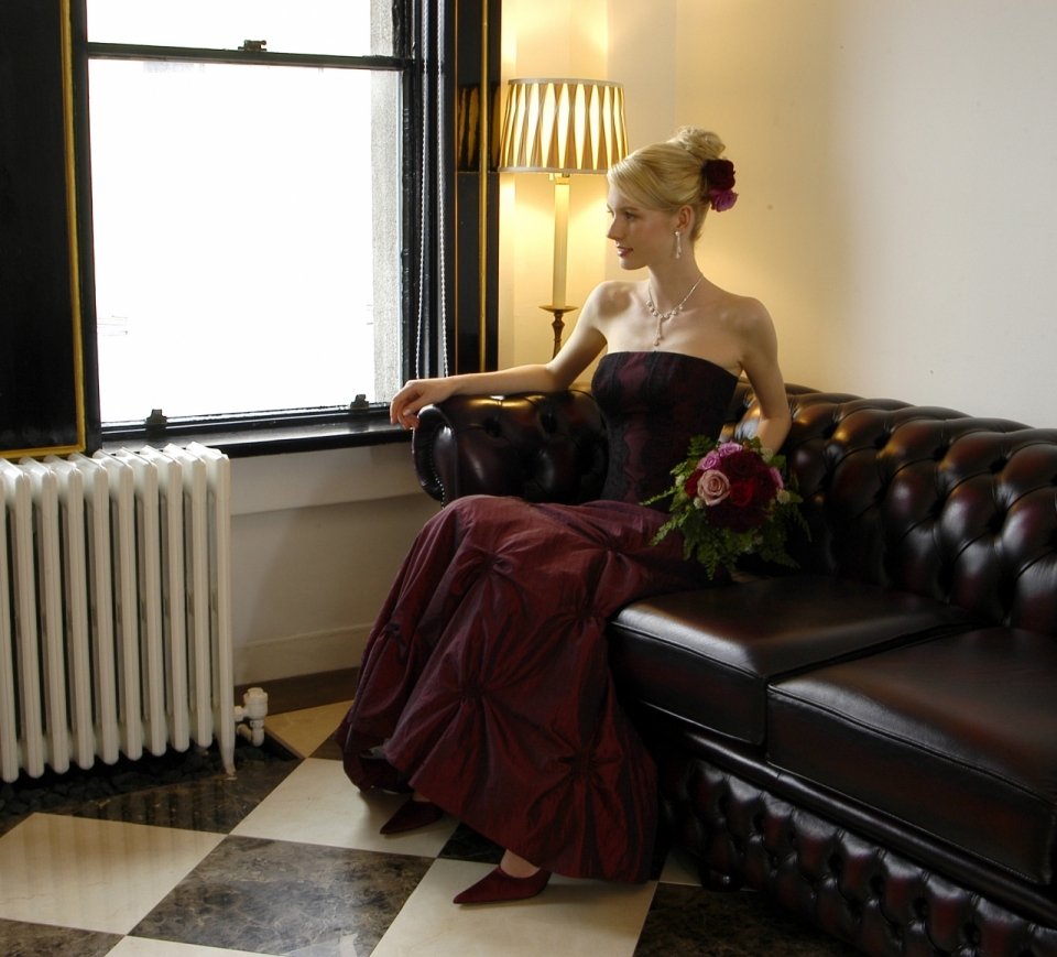 【上質のインポートドレス】